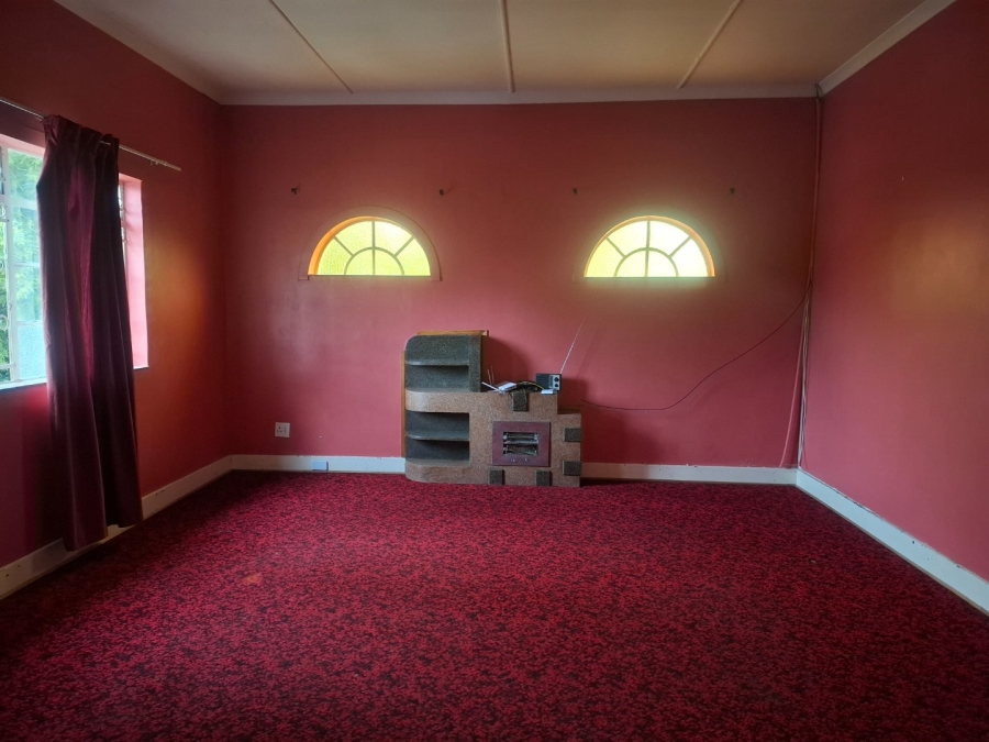 4 Bedroom Property for Sale in Kroonheuwel Free State